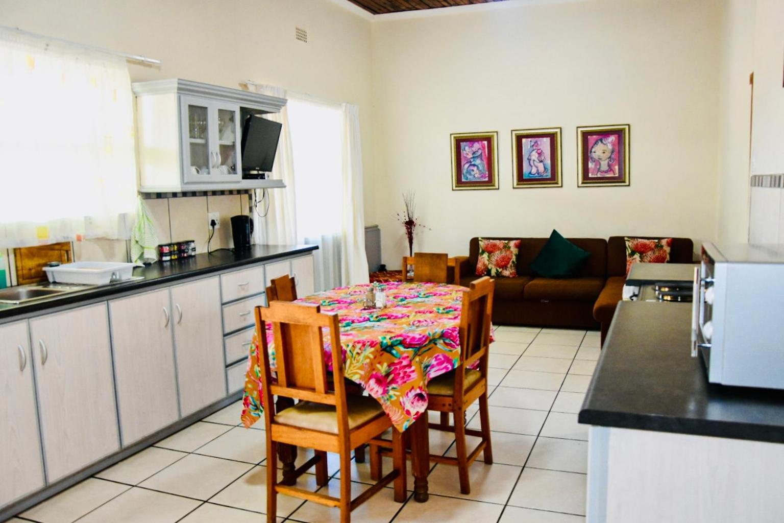 Donkin Country House Beaufort West Exterior photo